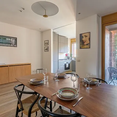 Carlo Botta Lux Apartman *