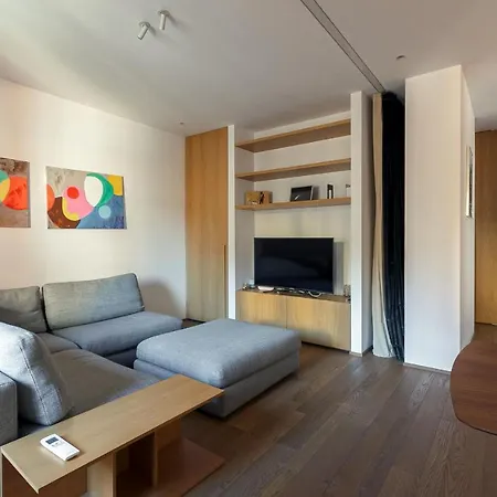 Carlo Botta Lux Apartman Milánó