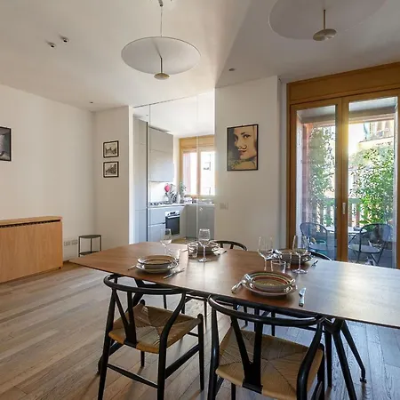 Carlo Botta Lux Apartman Milánó