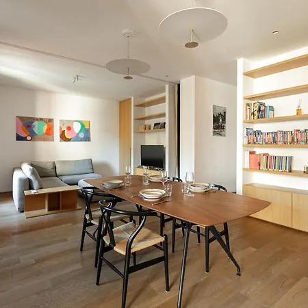 Apartman Carlo Botta Lux *